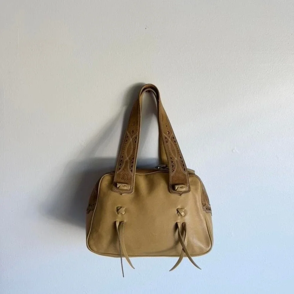 Loewe tan western